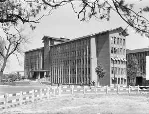 1949 - Derde nieuwe hoofdkantoor KLM Raamweg Den Haag