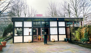 Het tweede,  in 1971 gebouwde clubhuis