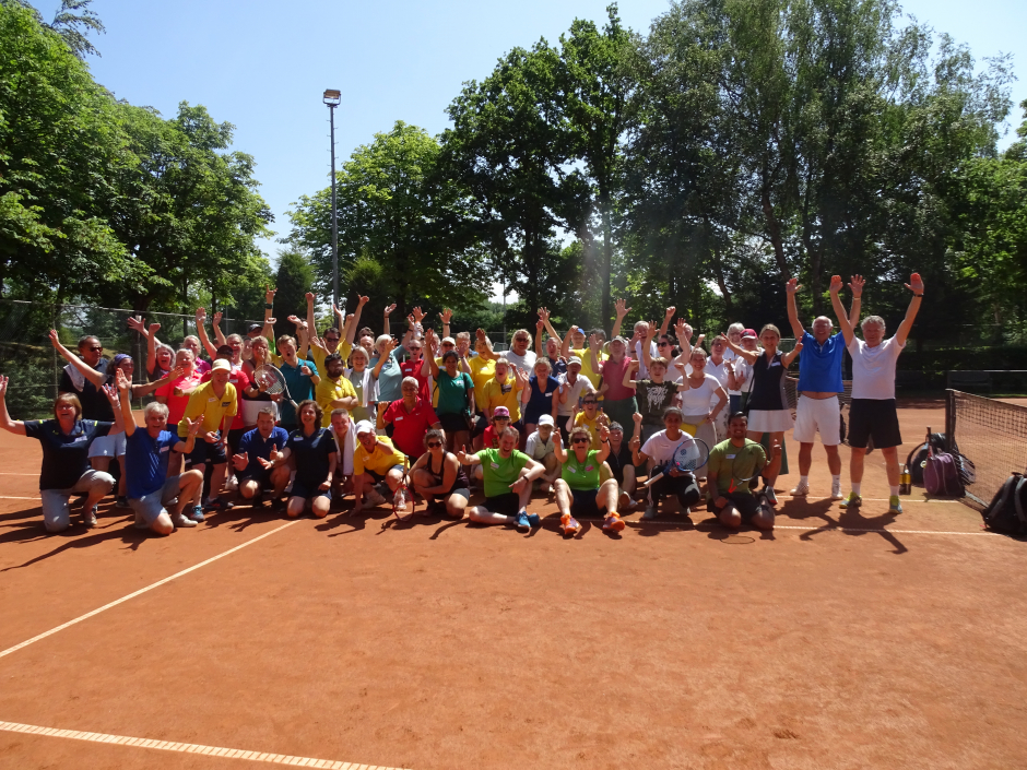 verslag-en-groepsfoto-van-het-sgk-toernooi-tennisvereniging-de-aeronauten